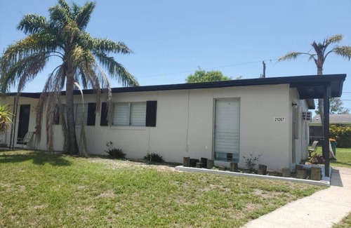 Port Charlotte House | Newly Renovated 1 Bedroom 1 Bath Beach House with Parking, W&D and Office Space