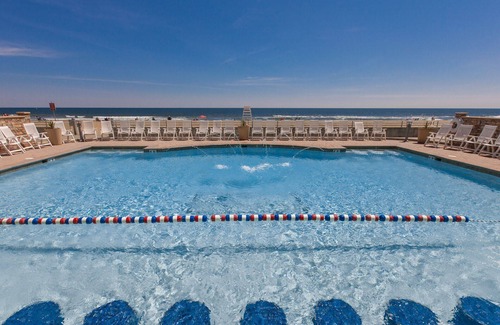 Sandbridge Condo | *Newly Renovated and Updated*Resort Style Condo on the Beach!