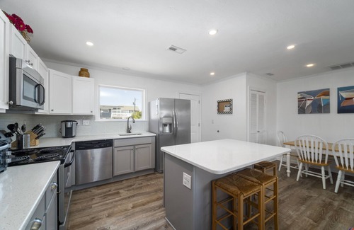 Sandbridge Cottage | NEWLY RENOVATED Sandbridge Beach Home | Heated Pool & Steps to Ocean!