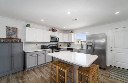 Sandbridge Cottage | NEWLY RENOVATED Sandbridge Beach Home | Heated Pool & Steps to Ocean!