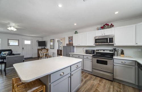 Sandbridge Cottage | NEWLY RENOVATED Sandbridge Beach Home | Heated Pool & Steps to Ocean!