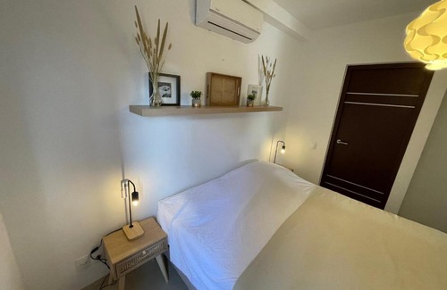 Sint Michiel Apartment | NEWLY STYLED Beach House 'White Sands' GreenView BlueBay Golf & Beach Resort Curaçao 2 bedrooms 2 bathrooms Gated Community Ground Floor Terrace Including Pool & Beach Access Fully Airconditioned Family Friendly