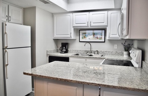 Orange Beach Condo | Newly updated 1 bed right on the beach!