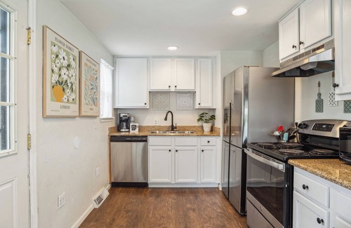 Arvada House | Newly updated 3-bedroom house near Denver, family friendly, close to Red Rocks