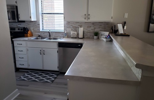Table Rock Condo | NEWLY UPDATED 3 Bedroom/3 full bath- CLOSE TO EVERYTHING!