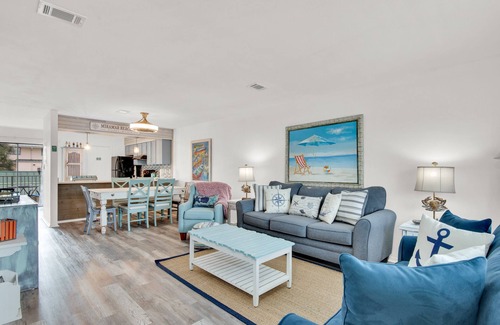 Miramar Beach Condo | ⭐Newly Updated-350yds 2 Beach-Community Pool + Grill-2BR Sandprints A12⭐