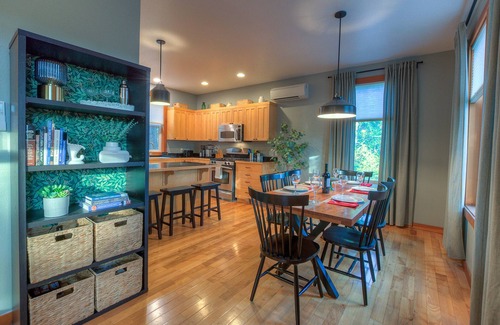 Eastsound Cabin | Newly Updated Cottage with Hot Tub, 2 fireplaces, fire pit