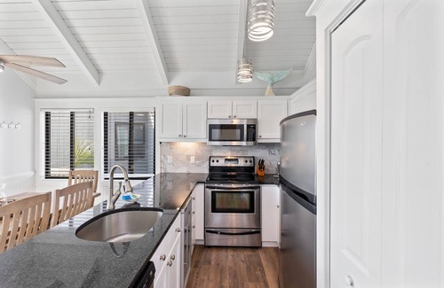 Bald Head Island Villa | Newly updated, desirable Villa next to BHI Club
