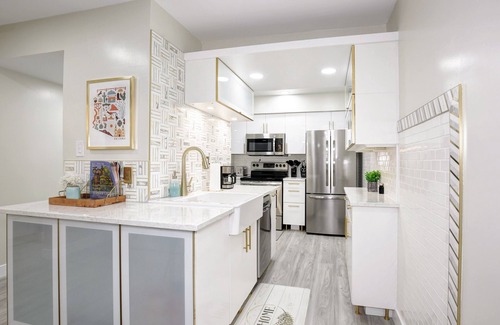 Entertainment District Condo | Newly Updated Modern Scottsdale Condo Old Town