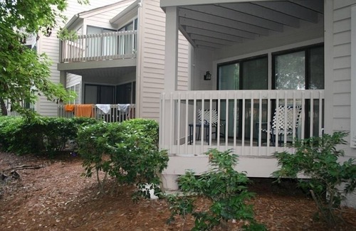Sea Pines Condo | Newly Updated, Near Harbour Town 1st Floor 2 Bedroom 2Bath Villa