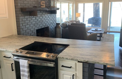 Jasper House | *Newly Updated* Rockview Escape @ Smith Lake