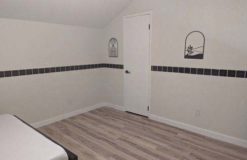 Knoell Gardens Apartment | Newly updated Tempe Townhome, Centrally located, near the airport and AZ mills