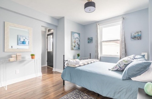 Centretown West Apartment | Newly Upgraded Pet-Friendly Apartment