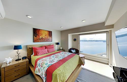 Downtown Seattle Apartment | Newmark Tower II