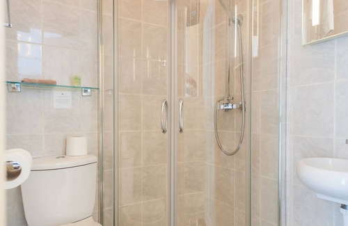 Cantelowes Hotel | Newmarket Ale House – Hotel & Restaurant