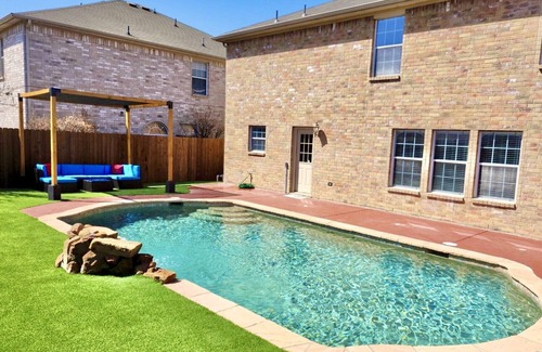 Grand Prairie House | ☆New☆Modern Luxury Dallas Getaway 5BR/2.5BA 3000sf