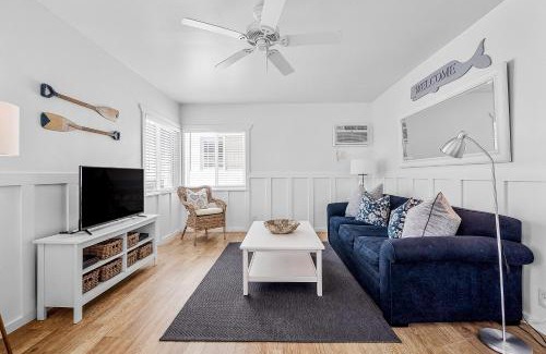 West Newport House | Newport Coastal Comfort