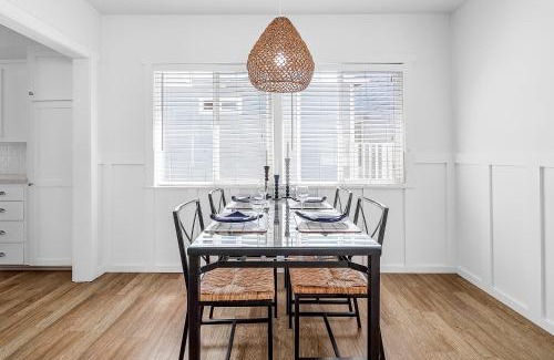 West Newport House | Newport Coastal Comfort