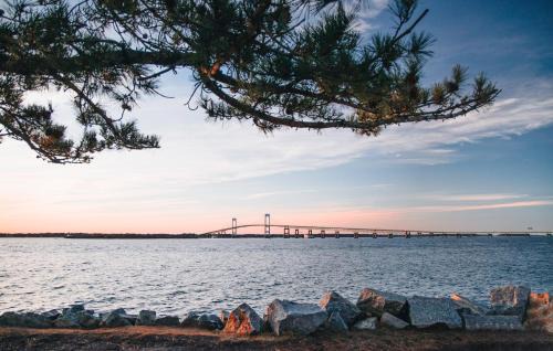 Goat Island Hotel | Newport Harbor Island Resort
