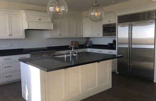 Balboa Peninsula House | Newport Nantucket 5 Bedroom - Luxury Living Right On The Sand