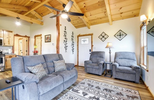 Newport House | Newport Retreat: 12 Mi to Great Smoky Mountains!