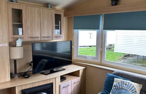 Newquay Ski Chalet | Newquay Bay Porth Caravan - 3 Bed