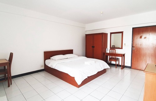 Lak Si Hotel | Next Bird Suite