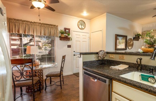 Lake Havasu City Condo | NEXT DOOR TO ROTARY PARK AND THE LAKE!
