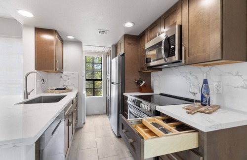Fountain Hills Condo | Next to Fountain Park, Hiking, Dining, Fountain View!
