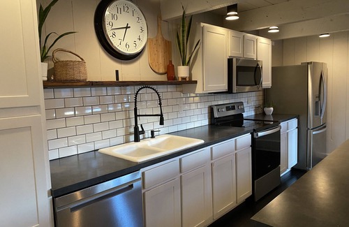 Spearfish House | Next to Spearfish City Park, Spearfish Canyon and Downtown. Private Hot Tub!