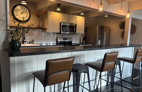 Spearfish House | Next to Spearfish City Park, Spearfish Canyon and Downtown. Private Hot Tub!