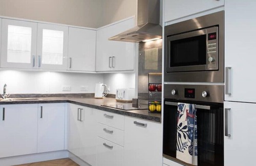 North Berwick Apartment | Next To The Beach - North Berwicknn(30 mins via train from Edinburgh)