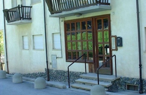 Sauze d'Oulx Apartment | Next to the lifts for the Bike Downhill and winter skiing