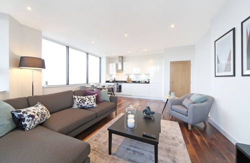 Harrow Apartment | Next to the tube station and Northwick Park Hospital