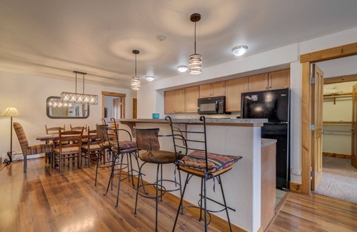 Downtown Steamboat Springs Condo | Next to Yampa River! Walkable to Downtown Steamboat & Free Bus Route