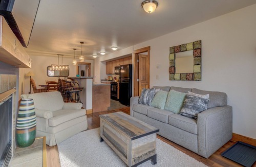 Downtown Steamboat Springs Condo | Next to Yampa River! Walkable to Downtown Steamboat & Free Bus Route