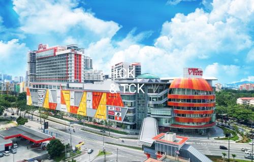 Maluri Apartment | Next2Mall at Sunway Velocity Two by HCK
