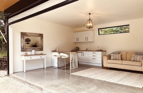 Ngataki Bed & Breakfast | Ngataki Retreat Glamping at its finest
