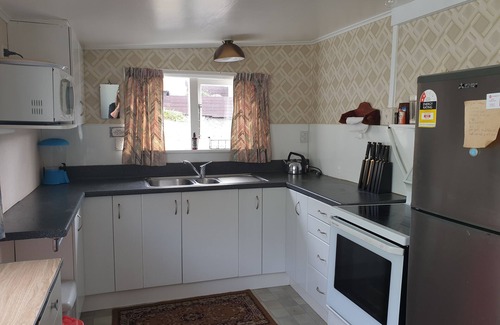 Ngawi House | Ngawi Coastal Kiwi Bach