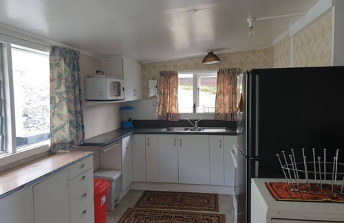 Ngawi House | Ngawi Coastal Kiwi Bach