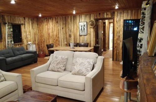 Nanyuki House | Ngomongo