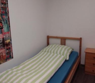 Neukirch Apartment | NGUYEN LE 3 Schlafzimmer, 7 Bette,Dusche, 2 WC , Küche ab 2 Übernachtungen