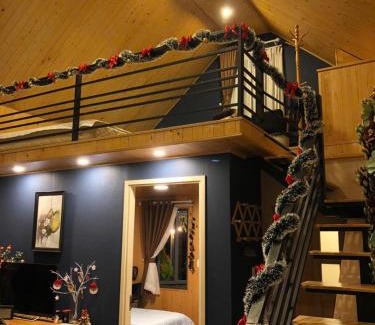Da Lat House | Nhà Hoa Nắng Homestay Cầu Đất Đà Lạt