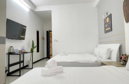 Downtown Ho Chi Minh City House | Nhà Nguyên căn liền kề Bùi Viện Street 6 phòng 8 giường