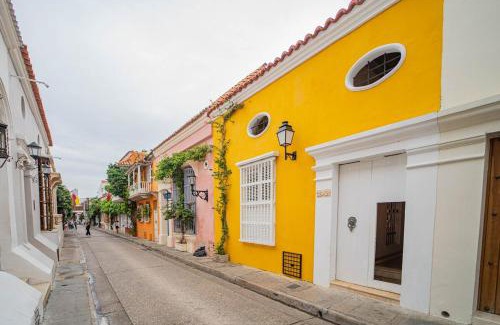 Cartagena Walled City House | Niña Maria pool House Plaza San Diego, Downtown!