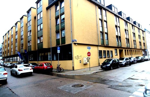 Mannheim City Centre Apartment | Nice Flat, city center, wifi, kitchen, calm garden
