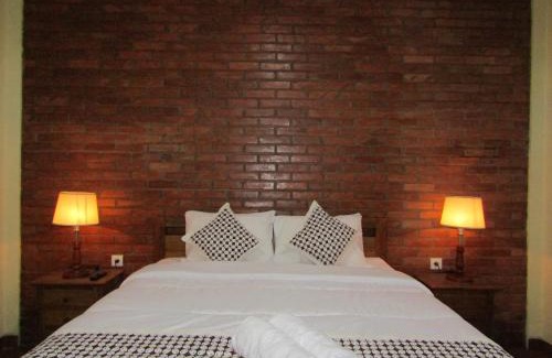 Borobudur House | Nia Maretta House Syariah