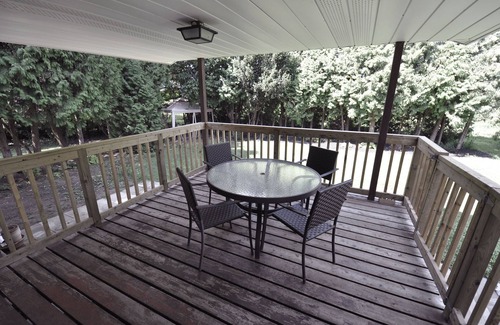 Niagara-on-the-Lake House | Niagara Acres, home away from home situated in the heart of Niagara wine country