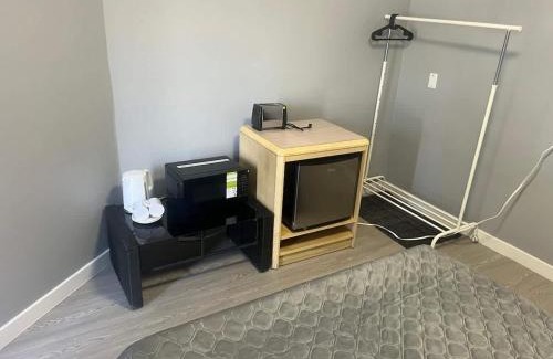 Niagara Falls Hotel | Niagara Falls 2-Bedroom Suite #25