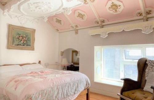 Kinvara House | Niamh's Seaside Cottage